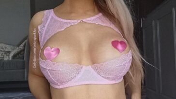 pnkysparkles pink lingerie onlyfans set leaked WQORTG