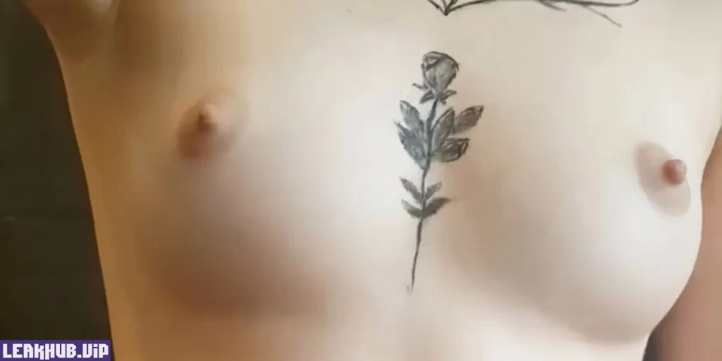 Bella Poarch tits reveal