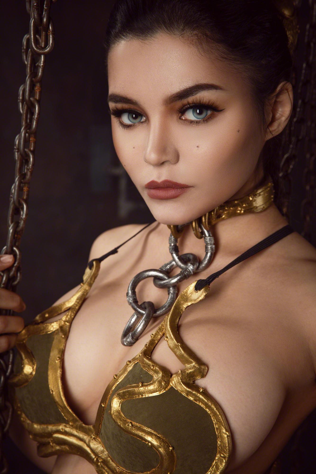 Kalinka Fox Princess Leia Slave Cosplay Set Leaked