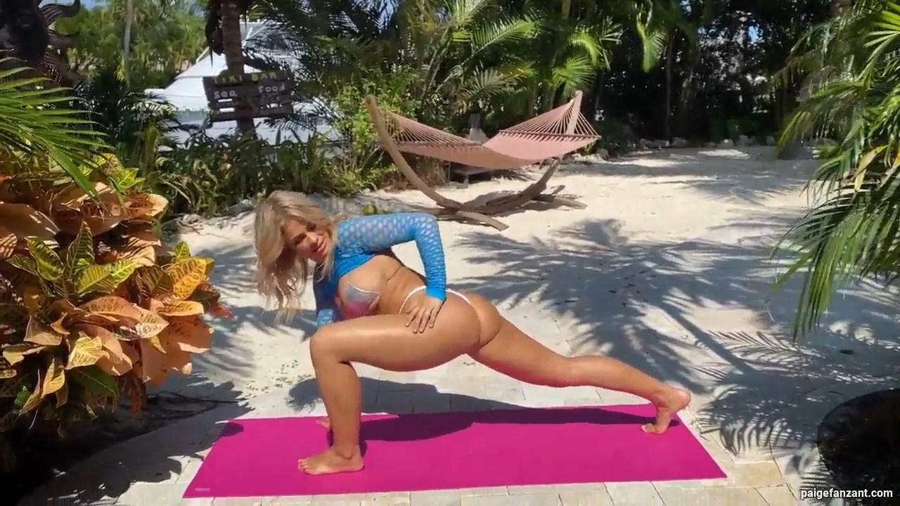 paige vanzant nude beach yoga onlyfans video leaked VKZQLA