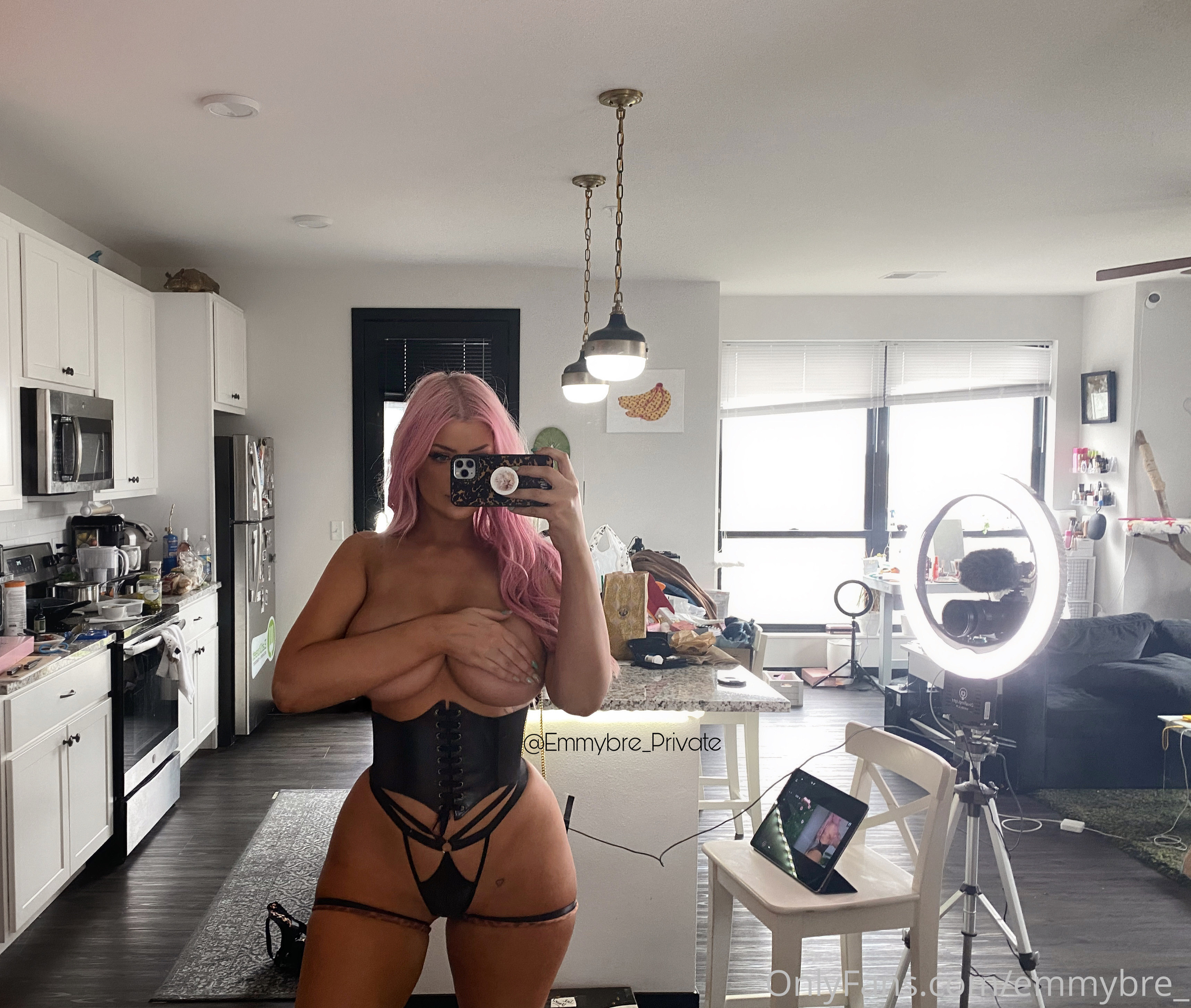 Emmy Bre Onlyfans Nude Gallery Leaked