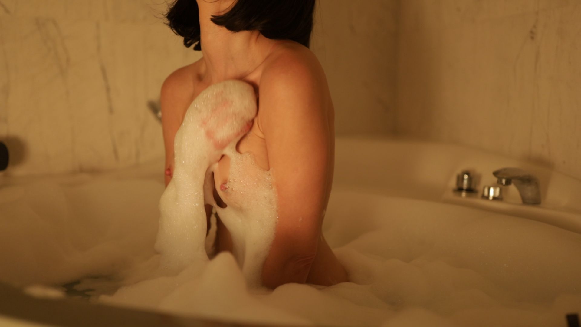 Alex Shai Nude YouTuber Bathing Photos