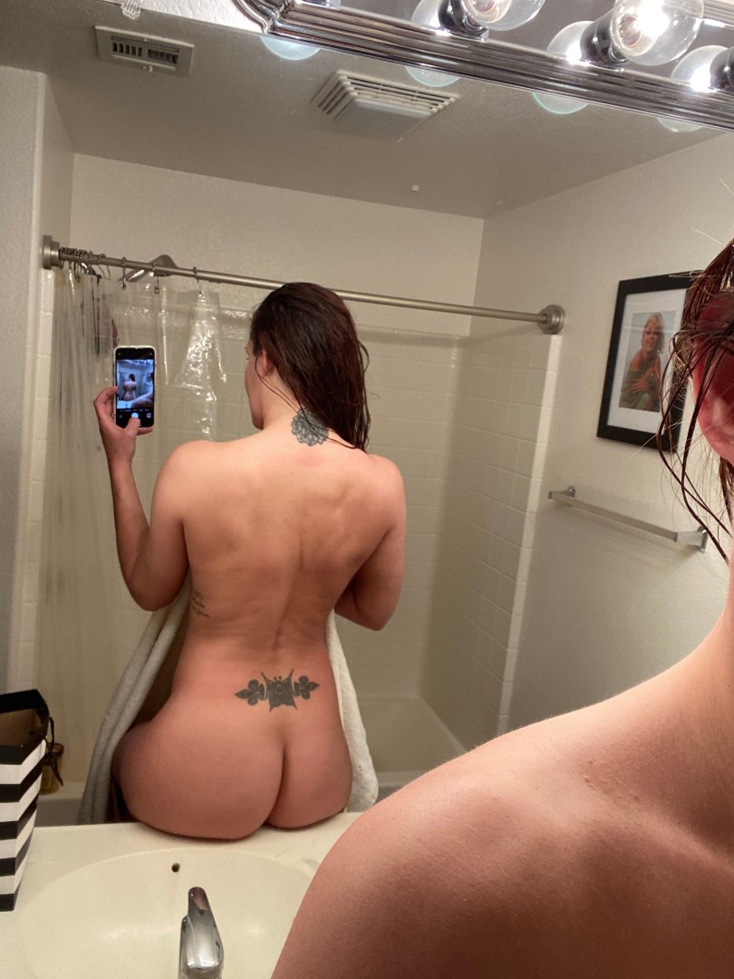 Kiki Marie Onlyfans Nude Photos Leaked.