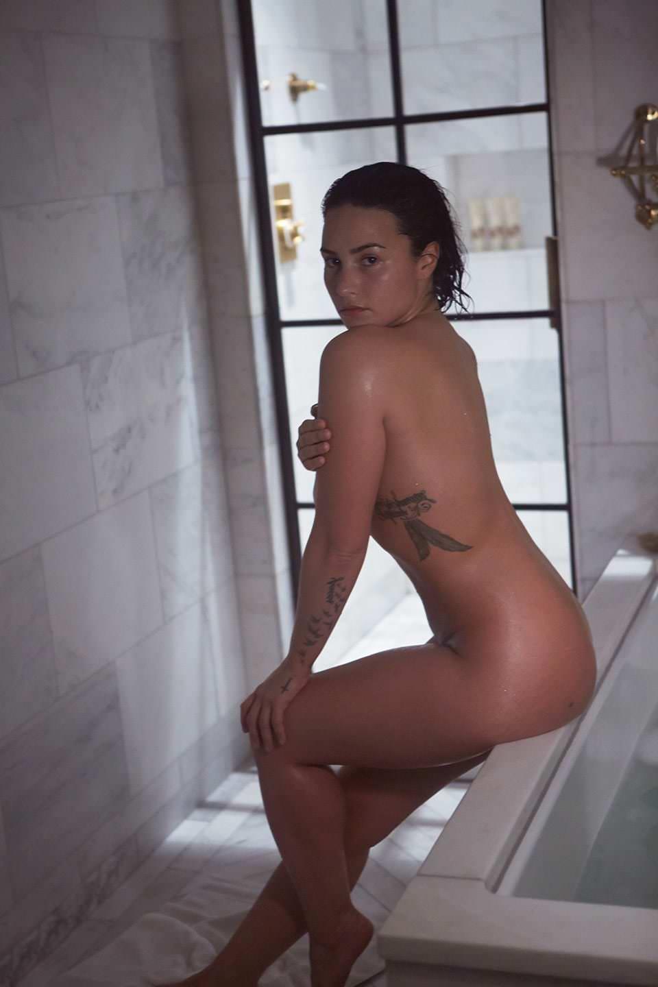 demi lovato nude magazine photoshoot leaked SMITTF