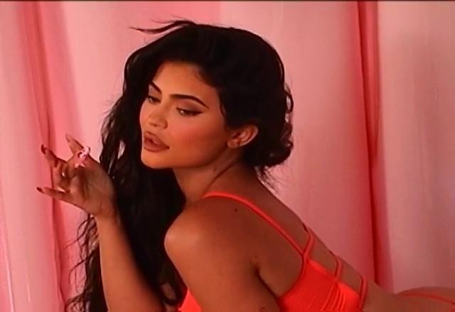 kylie jenner and kim kardashian skims lingerie photoshoot MDCWOH
