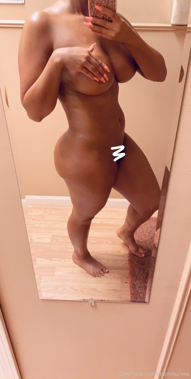 Busty Mexican chick Stephmurves’s all Onlyfans nudes & videos pack leak...