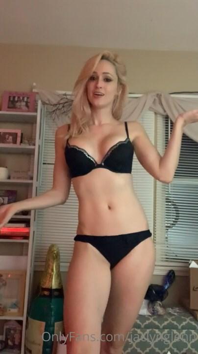 jaclyn glenn lingerie strip onlyfans video leaked PRZPCX