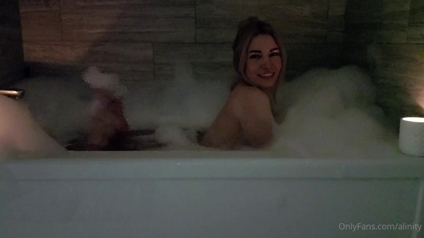 alinity nude bath onlyfans video leaked ULECKU