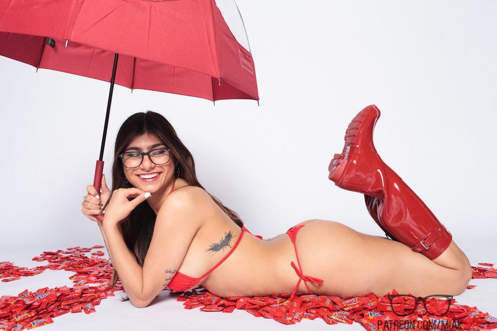 mia khalifa bikini rain boots photoshoot set leaked YWUJDS