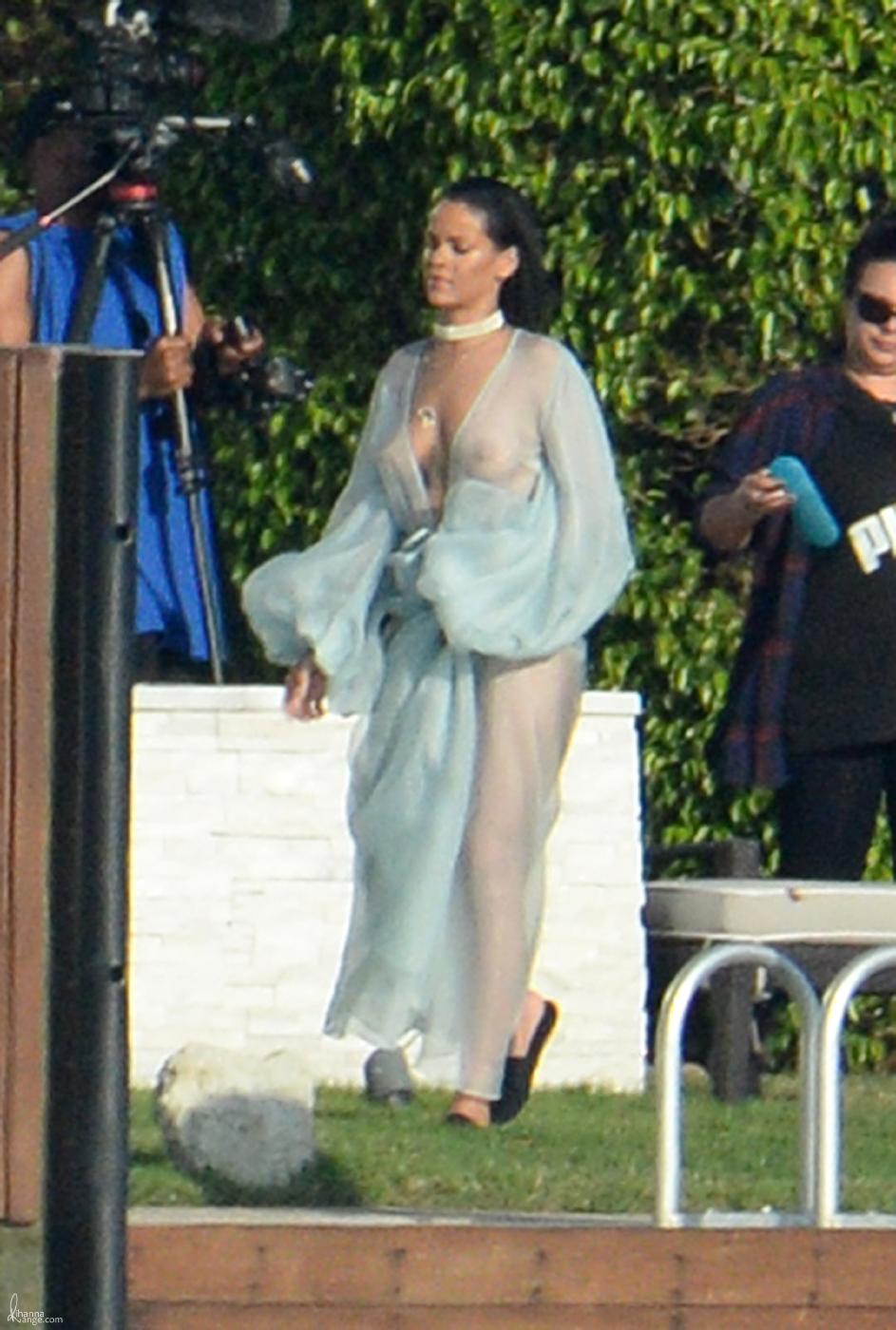 rihanna bikini sheer robe nip slip photos leaked DQAYXP
