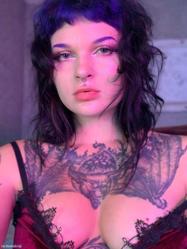 Alice BrownTattoo Alice Celebrity leaked Nudes Thothub.vip 6