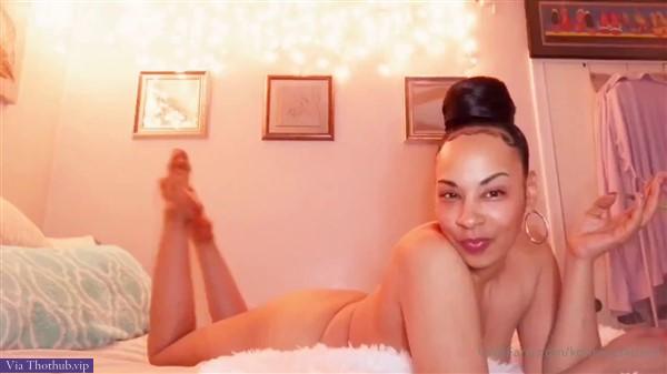 Koncious Kutienk Nude On Bed Porn Video Leaked 1