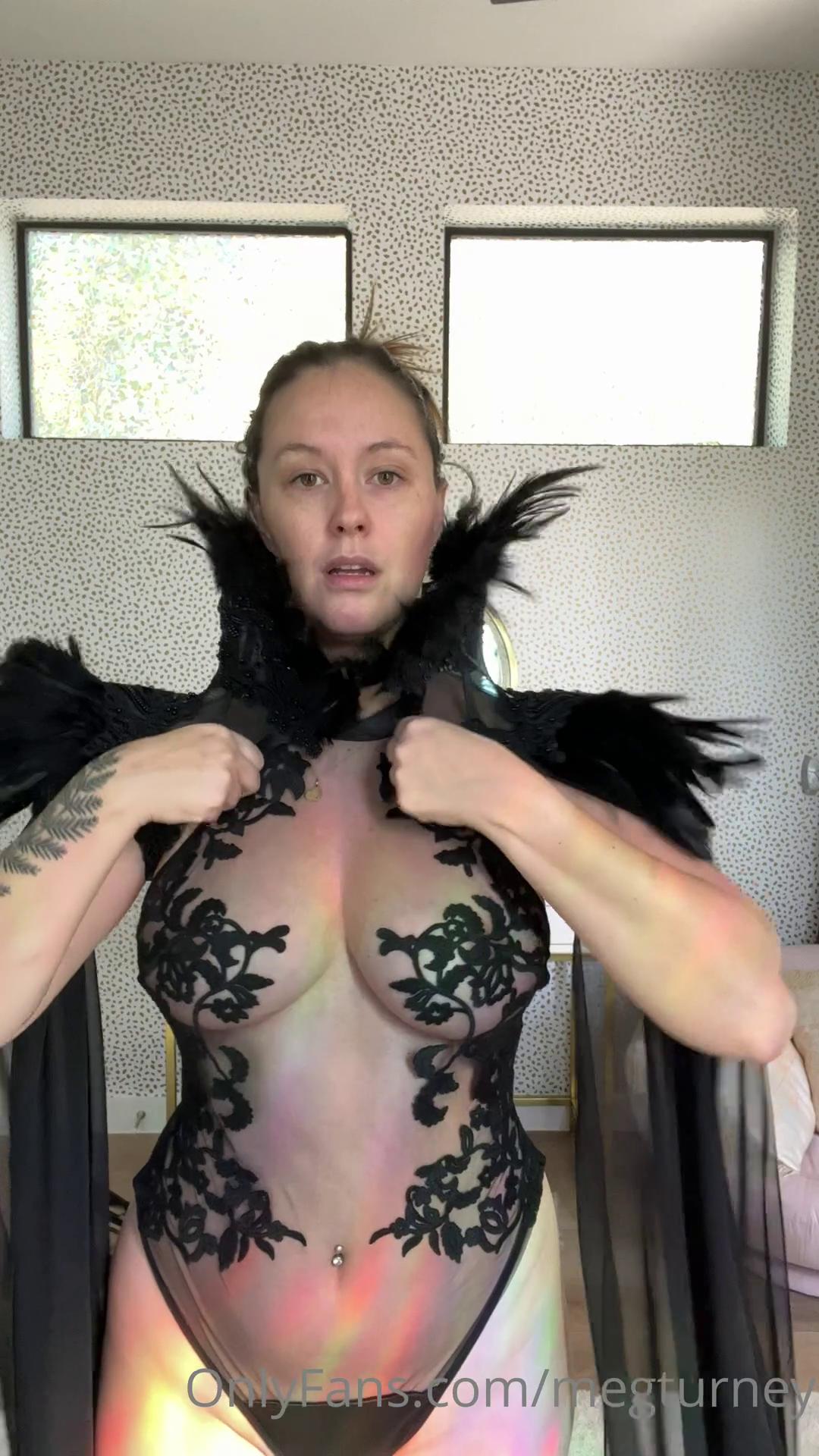 meg turney nude evil queen try on onlyfans video leaked QFVUGL