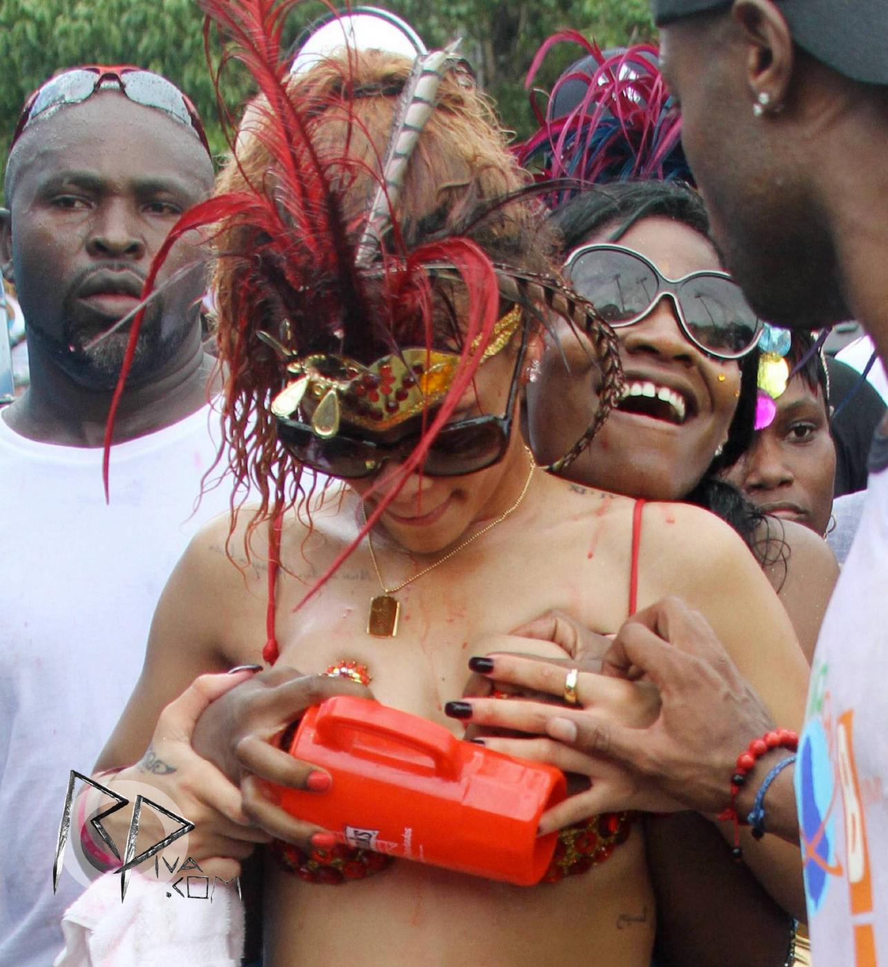 rihanna bikini nip slip barbados festival photos leaked WUGOBS