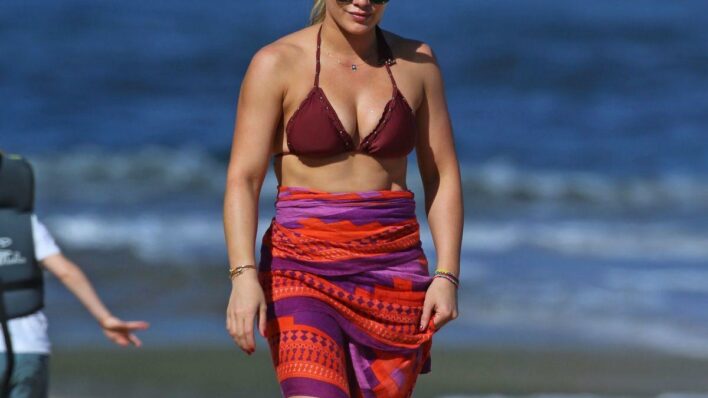 Hilary Duff Candid Bikini Beach Set Leaked 1