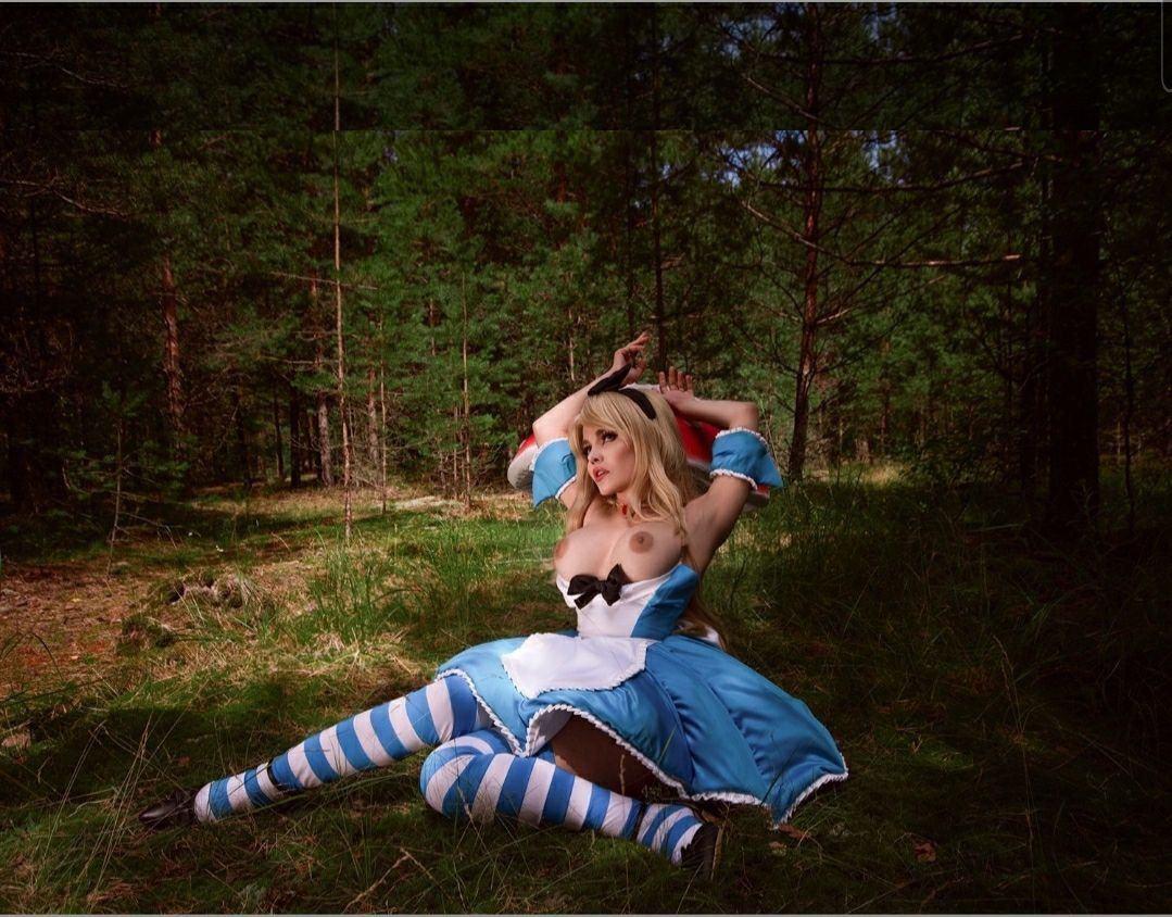 kalinka fox alice in wonderland cosplay video leaked KPKXBI