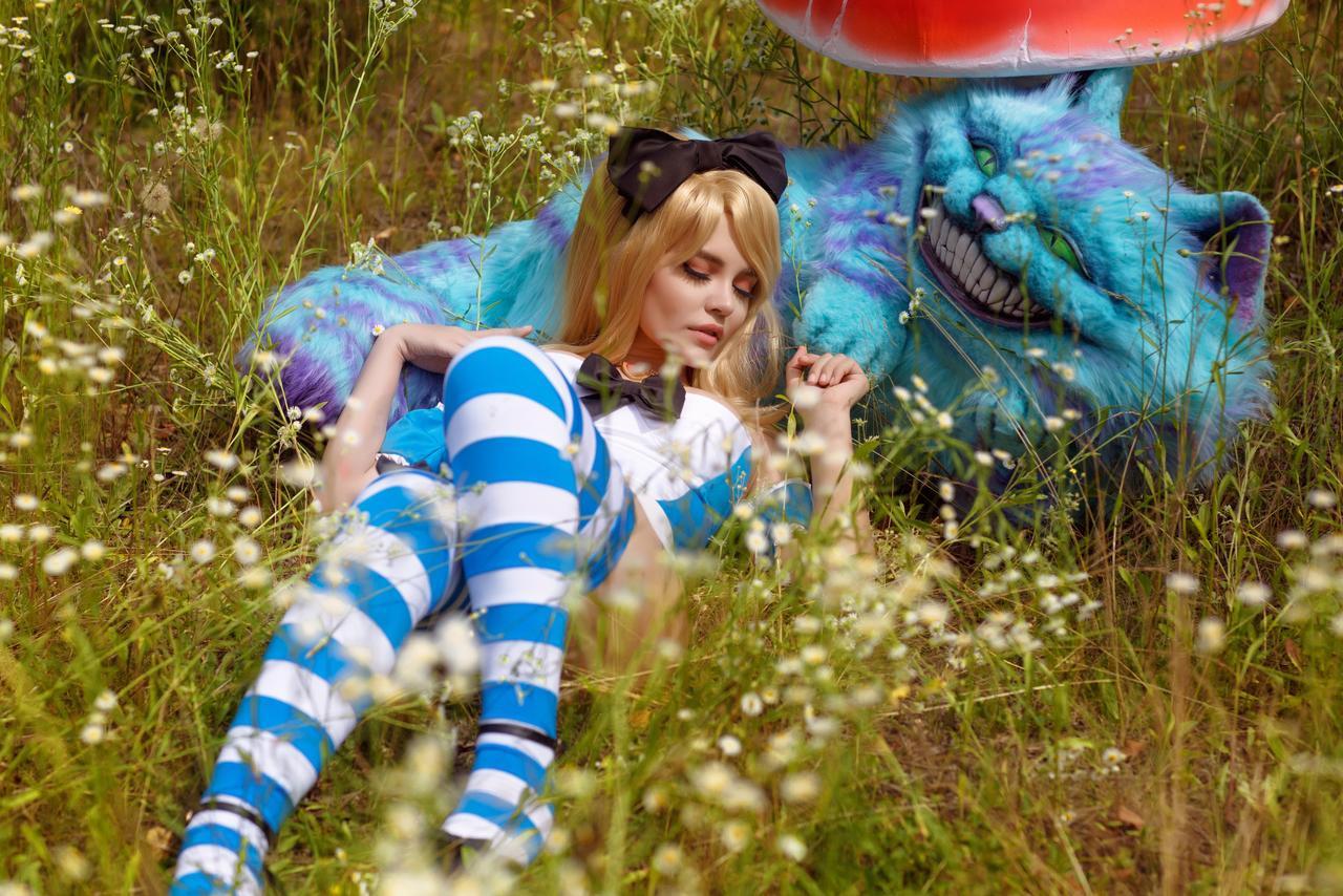 kalinka fox alice in wonderland cosplay video leaked YFKANL