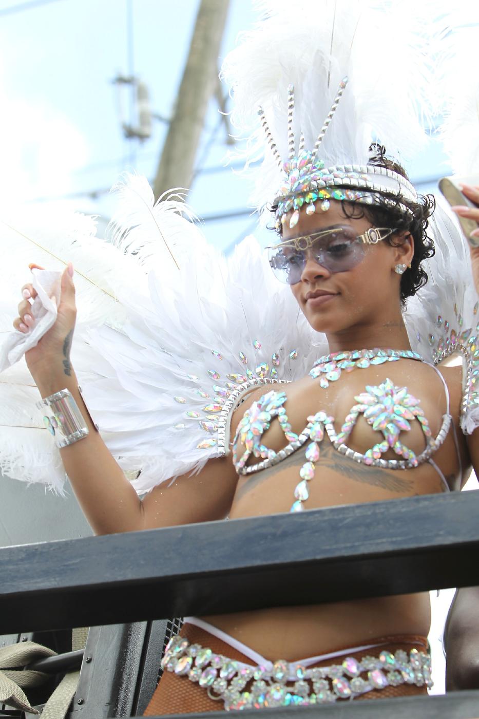 rihanna nip slip barbados festival photos leaked XUAKOA