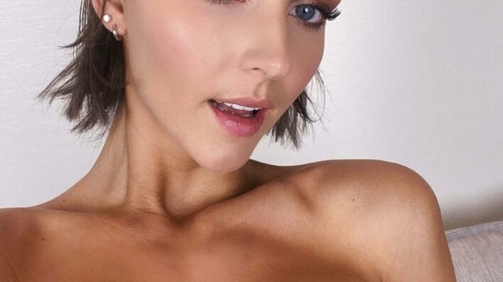 Rachel Cook Nude Selfies Set Leaked 3