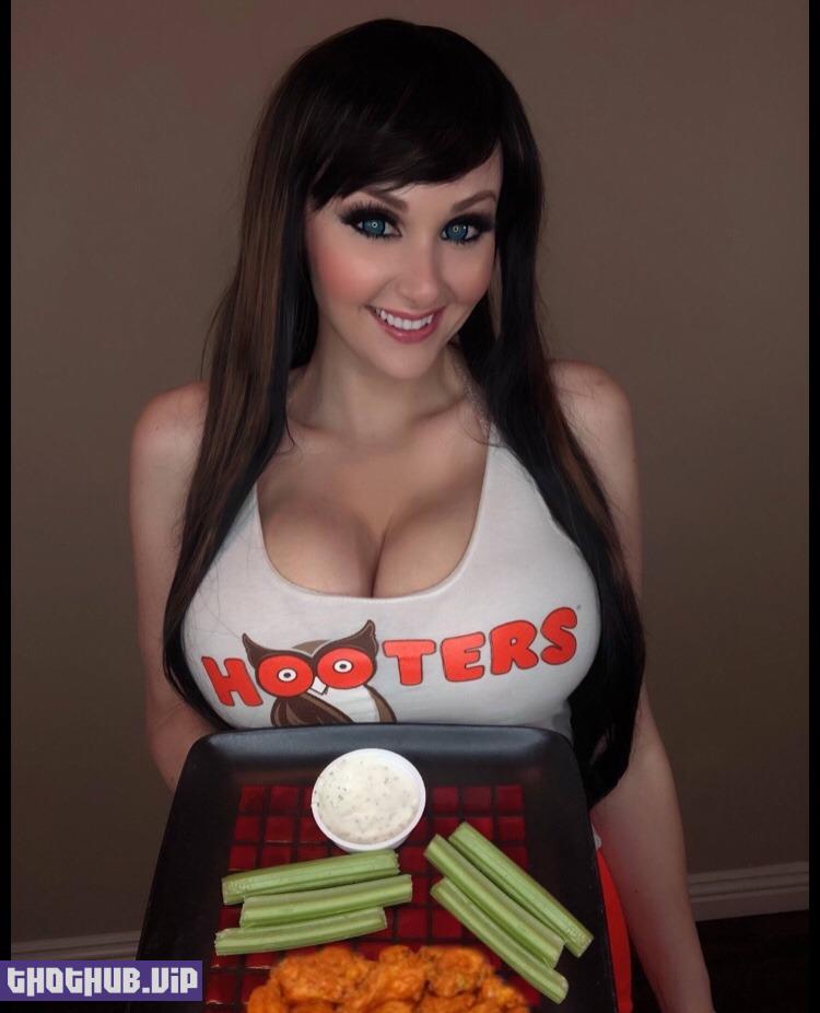 Angie Griffin Hooters