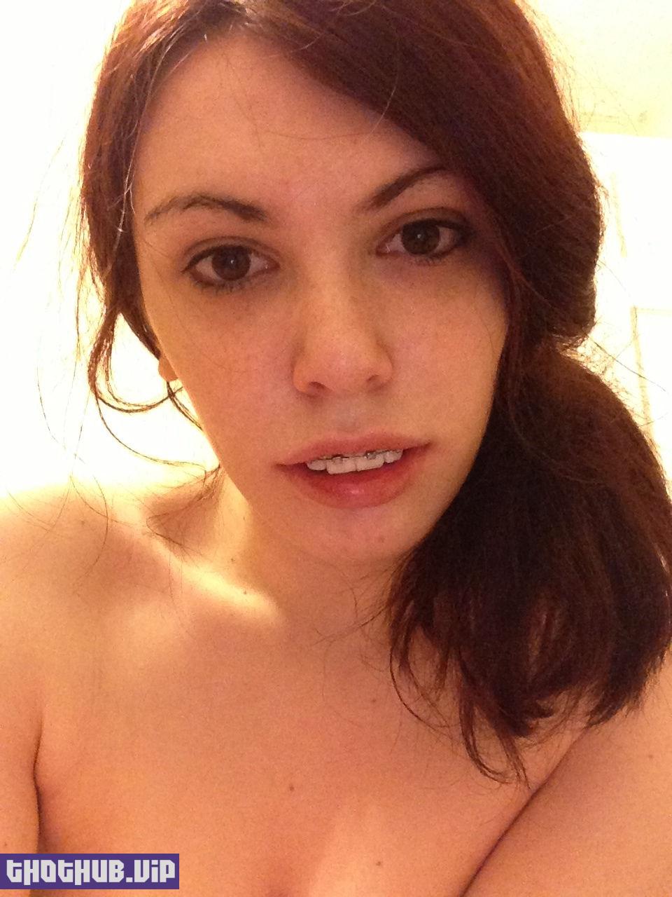 YouTuber Ashleigh Coffin Leaked Nude Selfies and Stripping Videos The Fappening