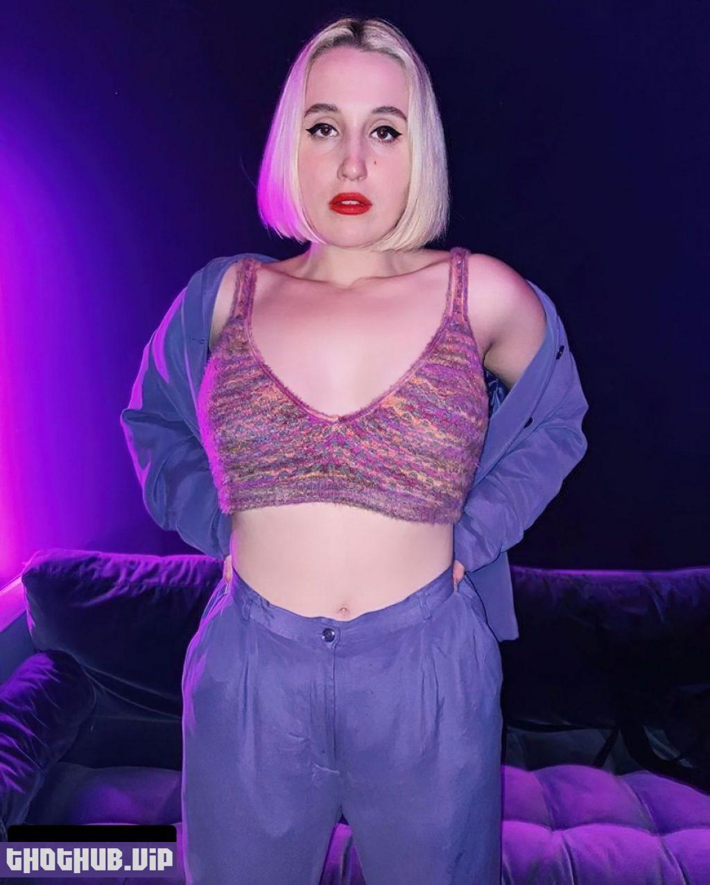 Harley Quinn Smith Sexy Tits and Ass Photo Collection 13 thefappeningblog.com