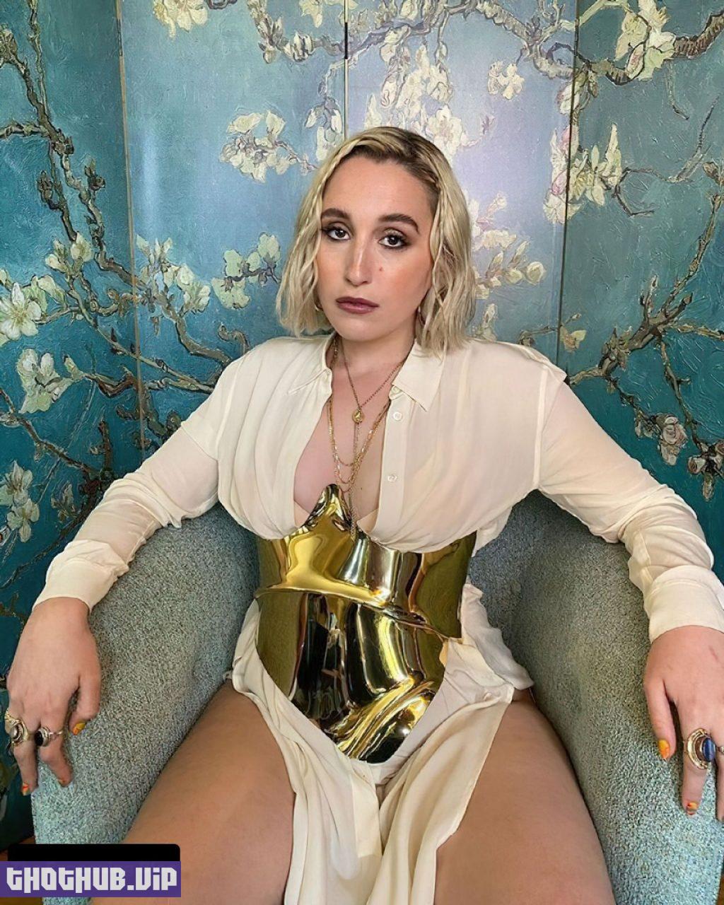 Harley Quinn Smith Sexy Tits and Ass Photo Collection 2 thefappeningblog.com
