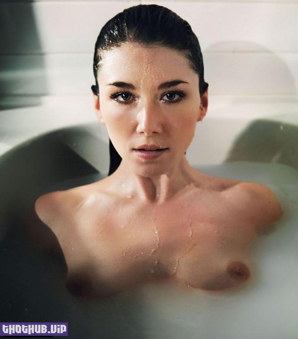 Jewel Staite Nude Photo Collection 8 thefappeningblog.com