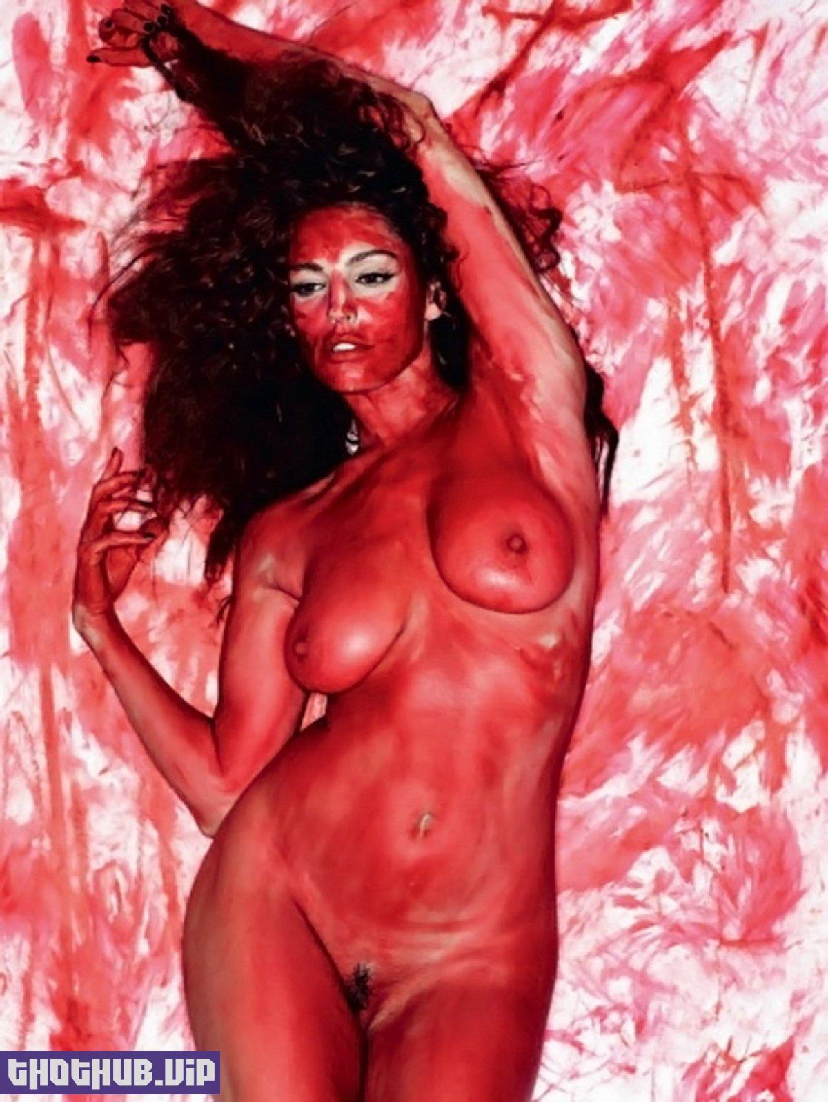 Kelly Brook Nude Pussy and Menstrual Blood Photo Shoot The Fappening