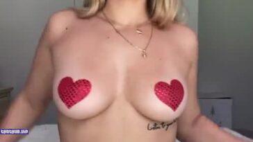 Lilith Cavaliere Nude Nipple Pasties Video Leaked