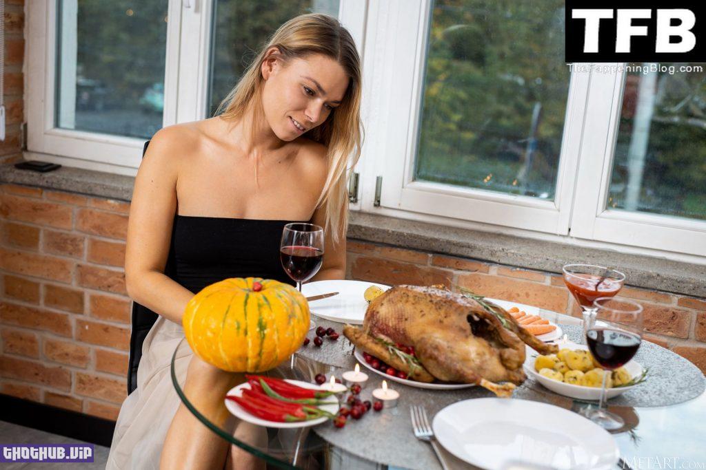 Paulina Nude Sexy Holiday Dinner The Fappening Blog 6