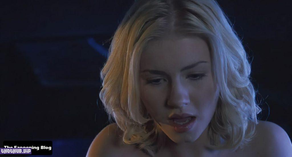 Elisha Cuthbert Nude and Sexy Photo Collection 23 thefappeningblog.com