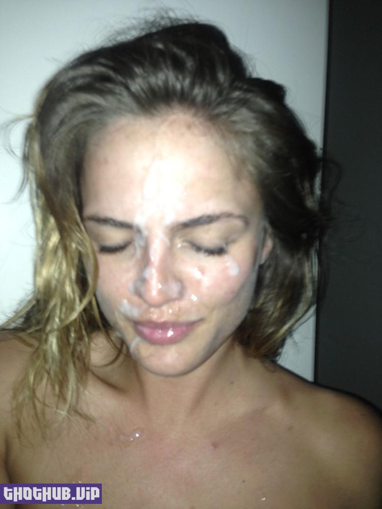 The Voice contestant Kelsey Laverack facial cumshot photo leaked from iCloud