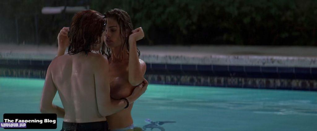 Neve Campbell Nude Photo Collection 8 thefappeningblog.com