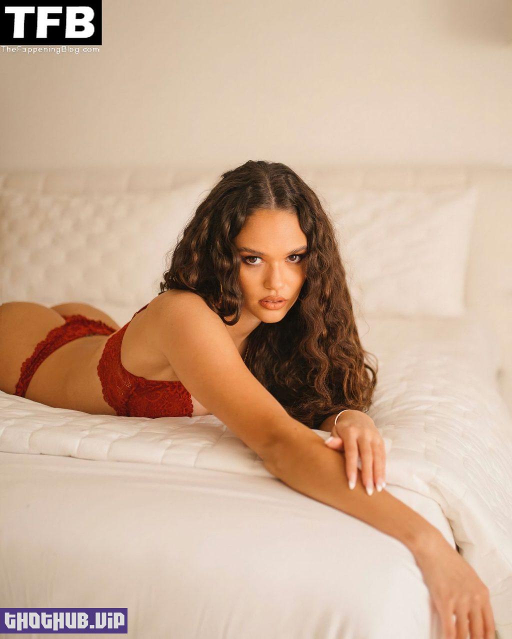 Madison Pettis Gorgeous BOdy in Lingerie 2 1 thefappeningblog.com
