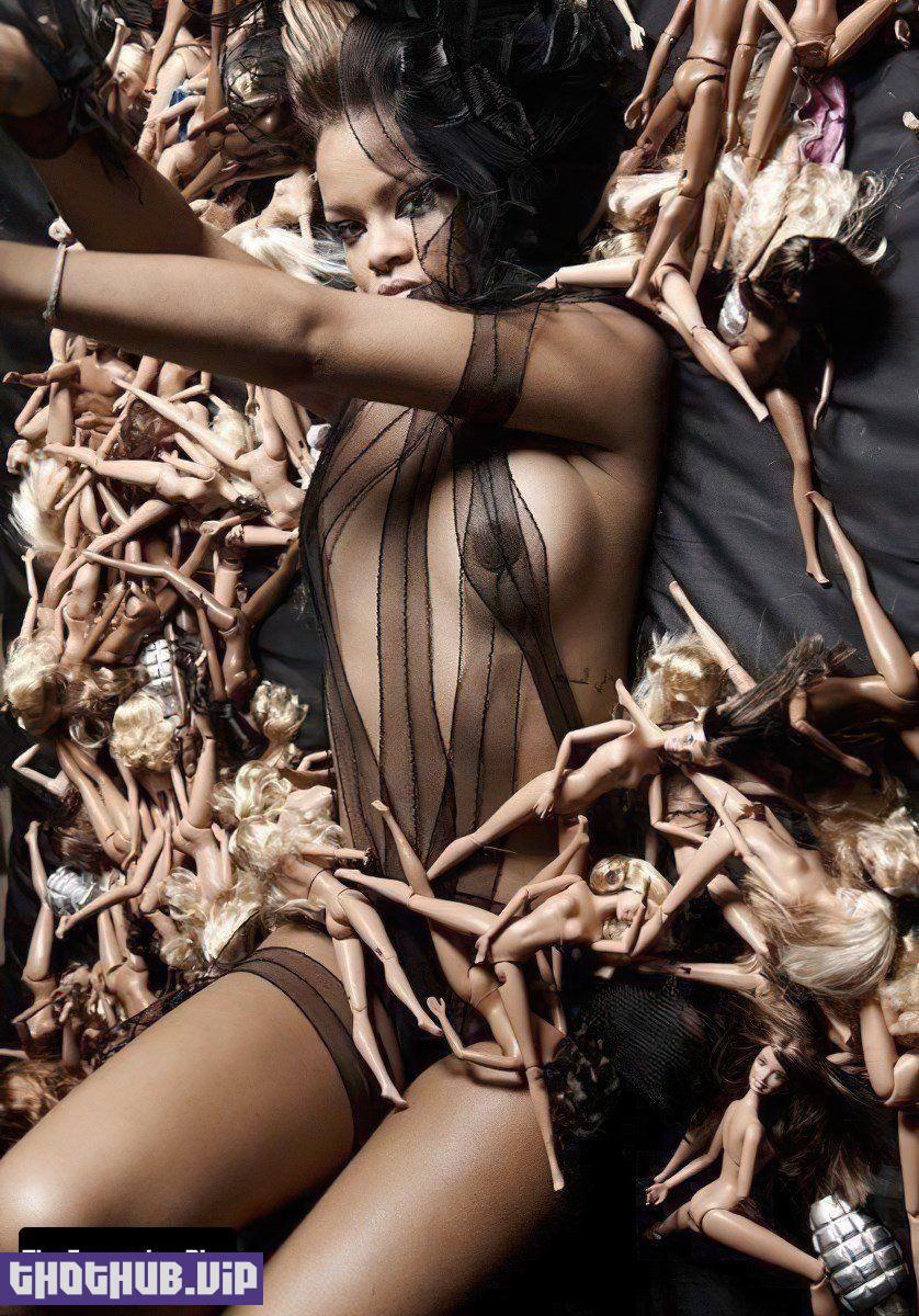 Rihanna nude Sexy 2 thefappeningblog.com